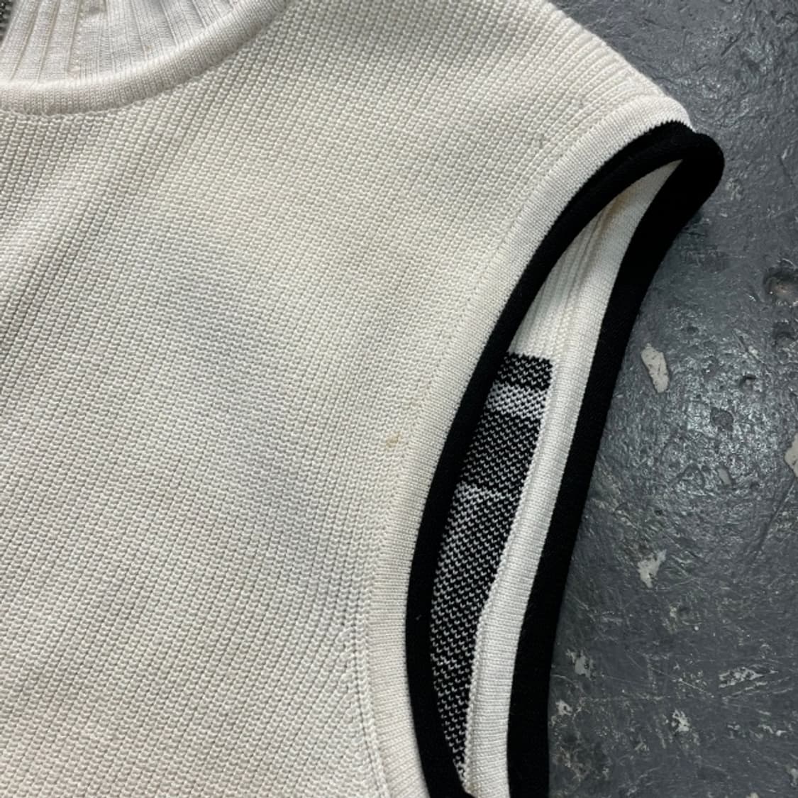 90 마뗑킴 니트 조끼 상품이미지7