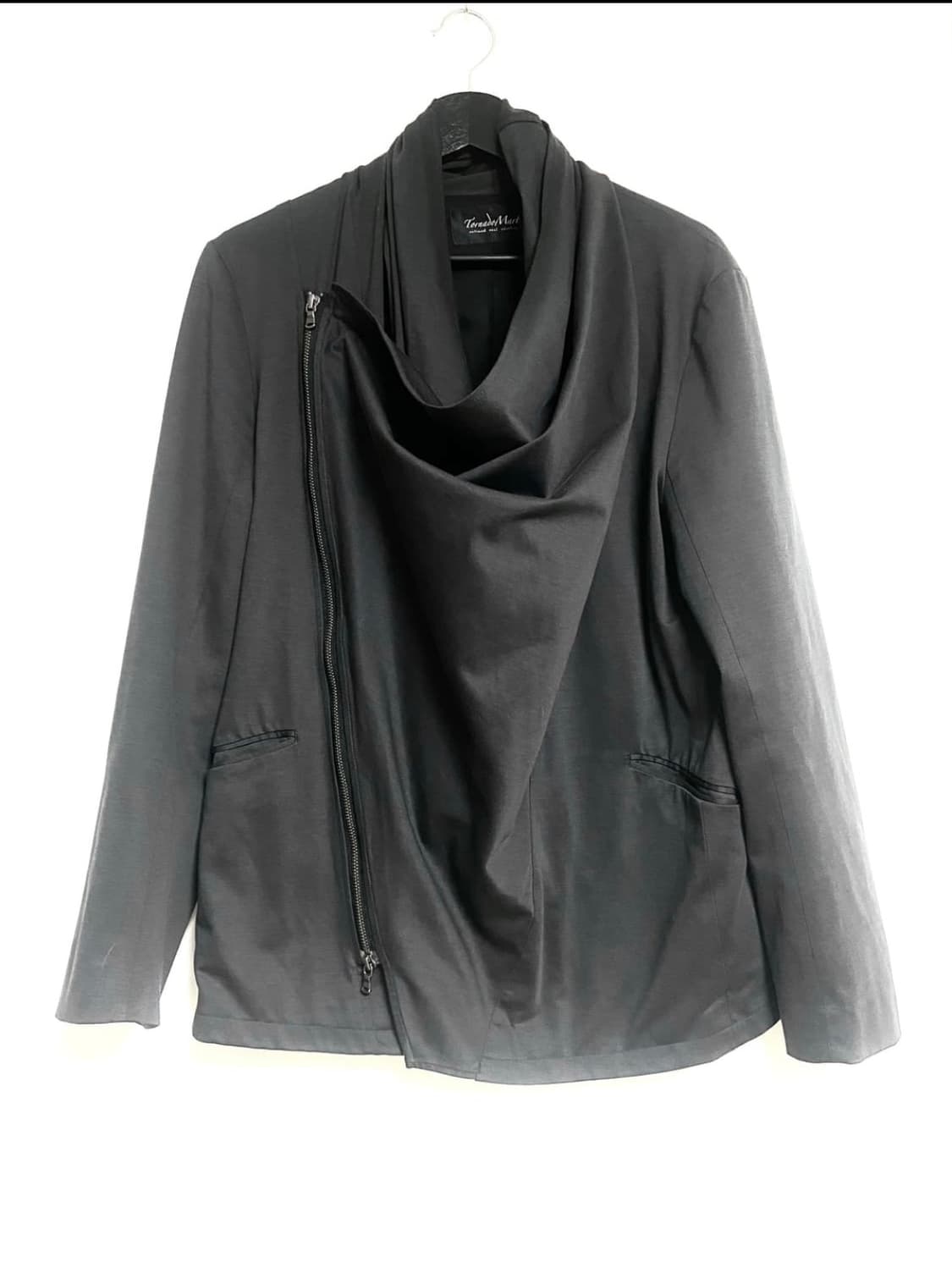 구매) 토네이도마트 비대칭 드레이프 자켓 상품이미지1