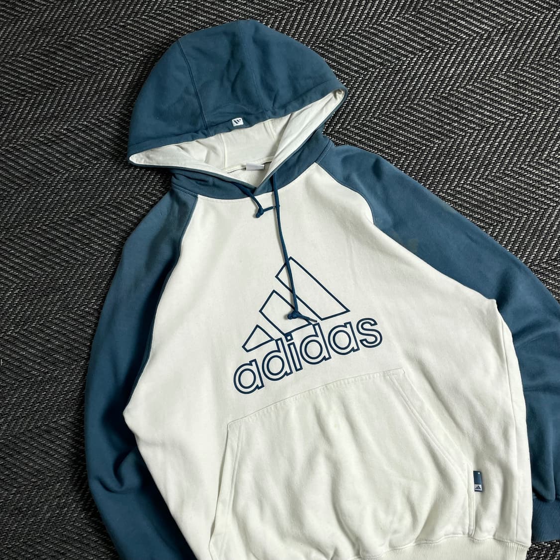 00s 아디다스 빅로고 올드스쿨 배색 후드 티셔츠y 3174 상품이미지1