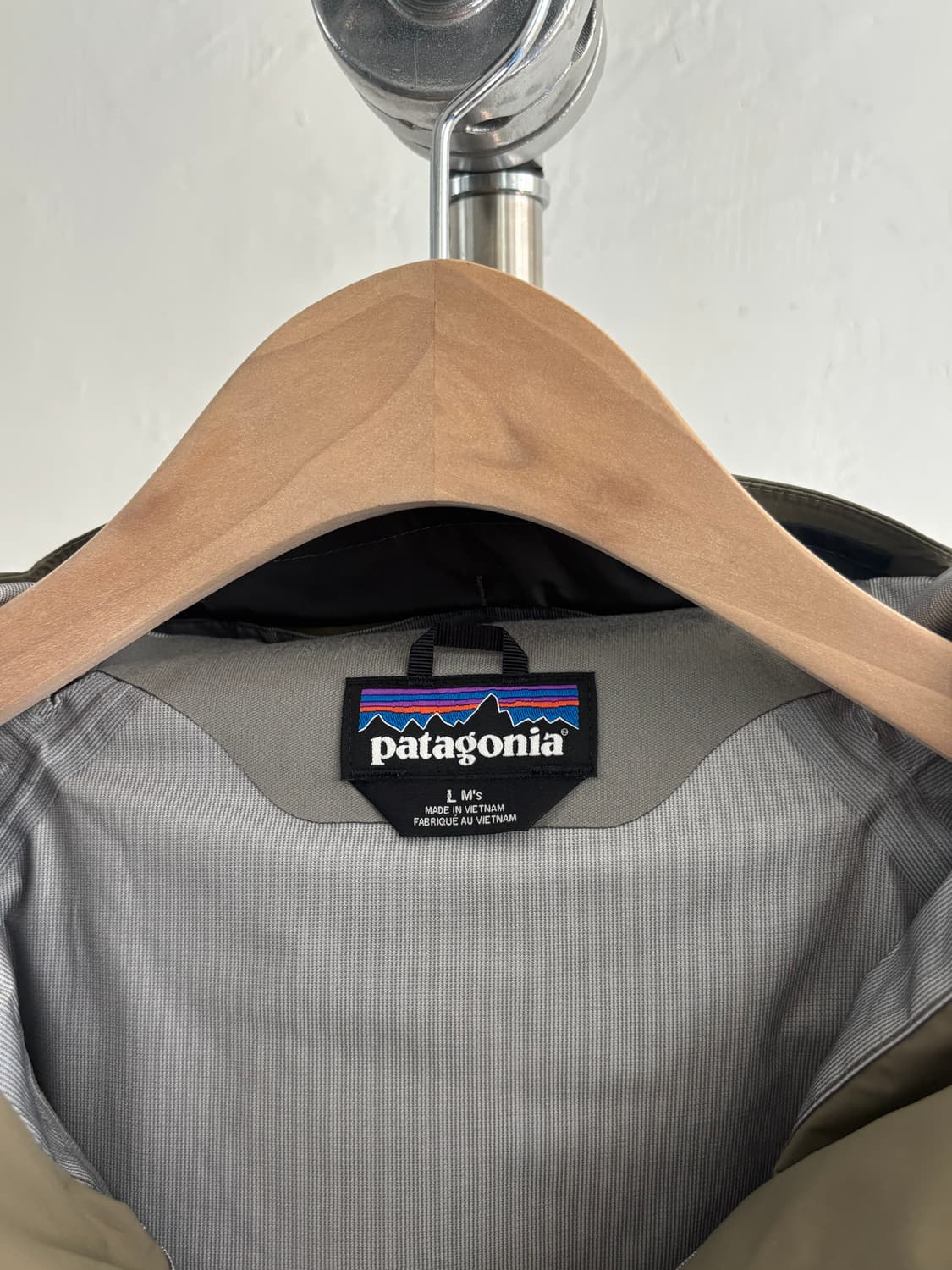 Patagonia 파타고니아 토렌트쉘 3L 세이지 카키 후드 자켓 상품이미지4