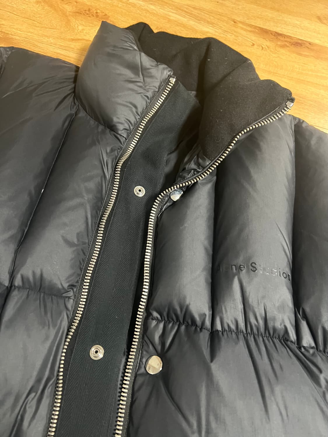 아크네 롱 패딩  상품이미지3