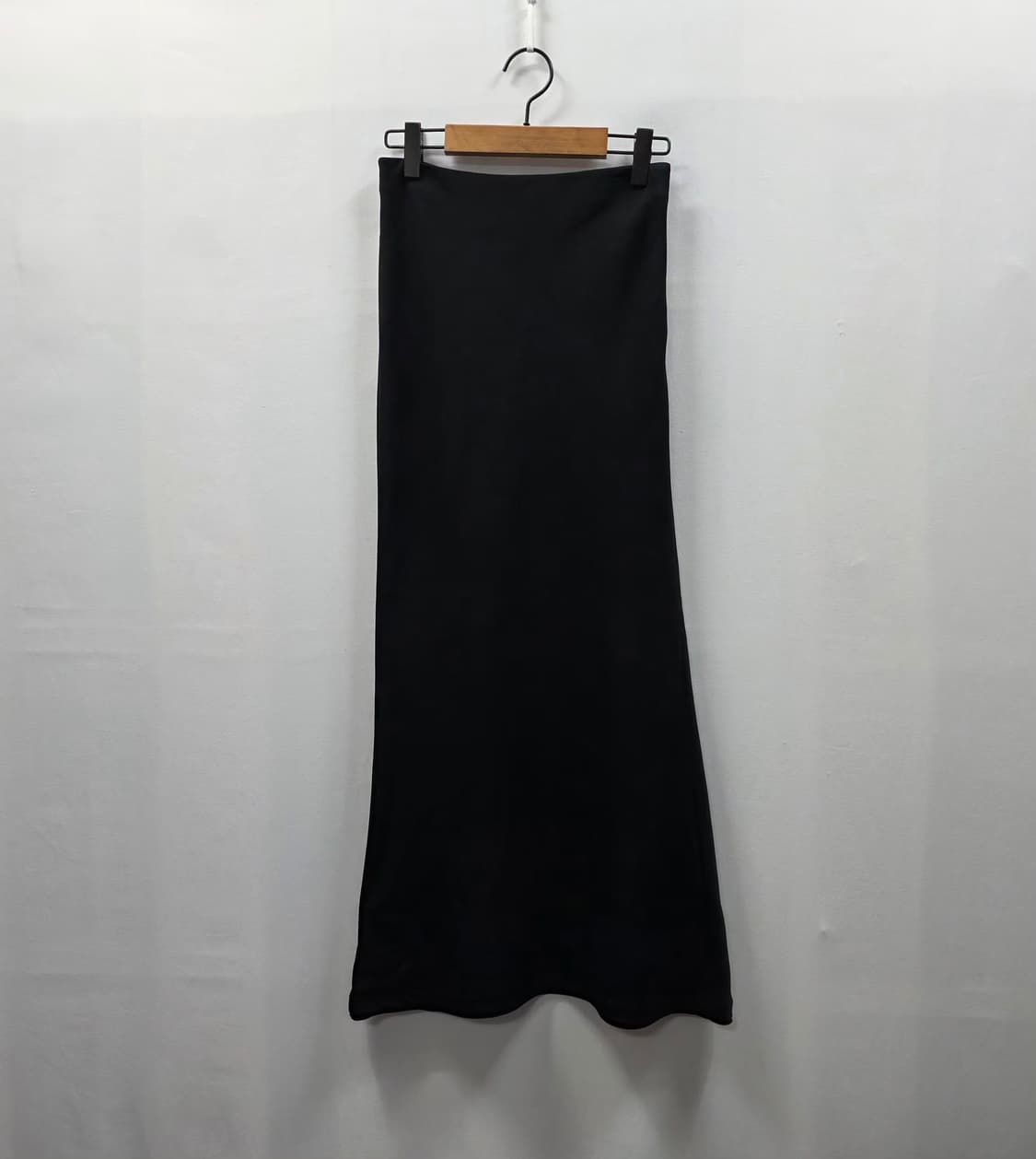 1057 한섬 TIME 타임 블랙 롱 스커트 61-90 / 슬림핏 롱치마 상품이미지1