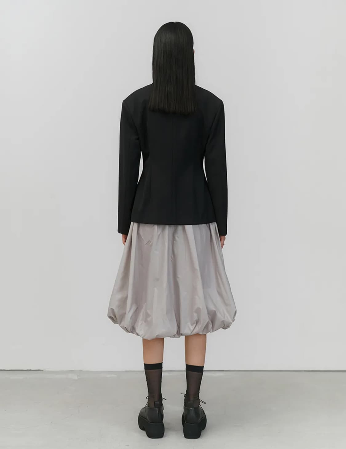 아모멘토 볼륨 스커트 그레이베이지 상품이미지3
