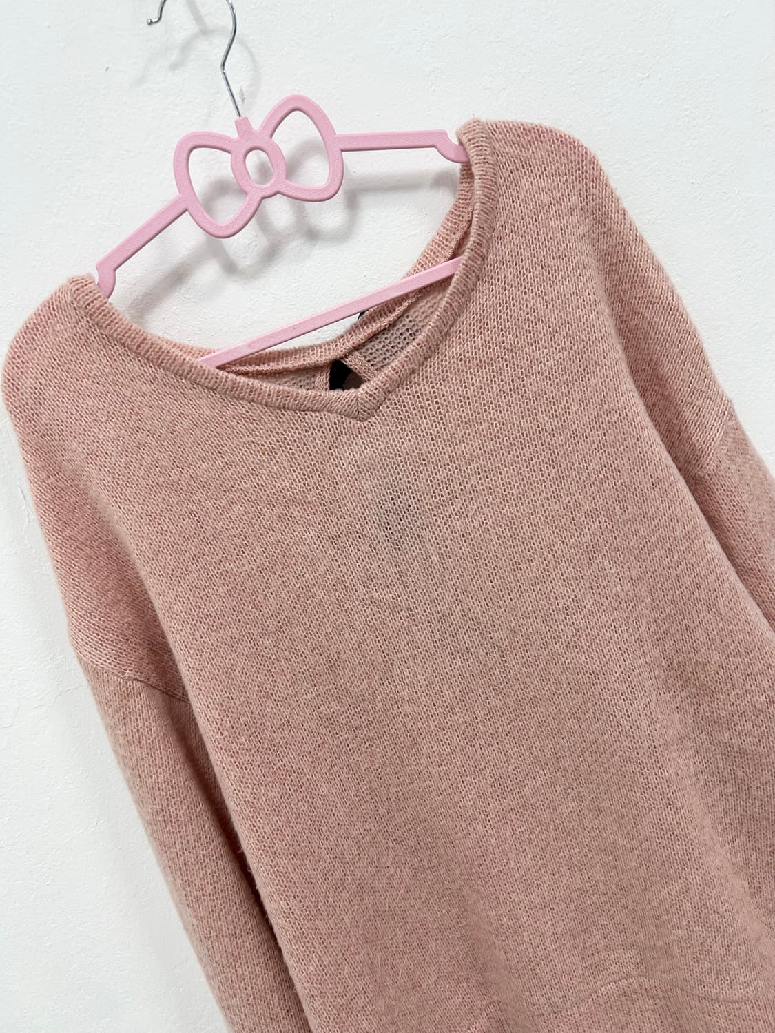 [OLIVE DES OLIVE] 로걀 리본 핑크 가오리핏 니트 상품이미지5