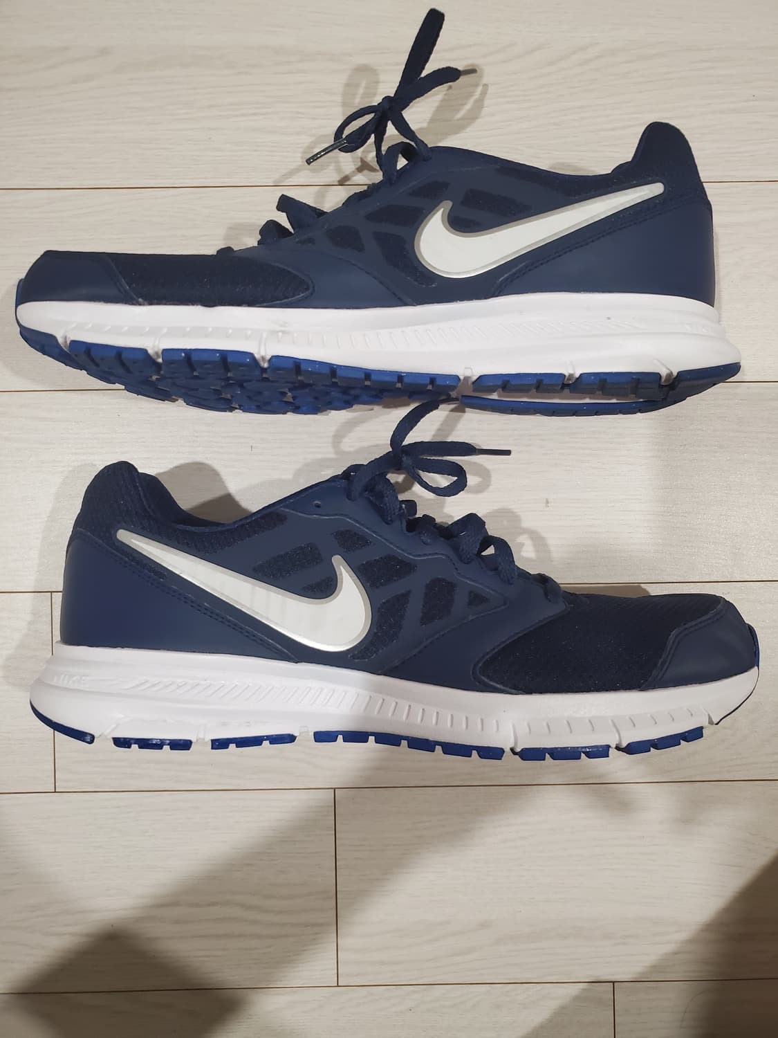 나이키 운동화 다운쉬프터6 런닝화 사이즈275
 상품이미지6