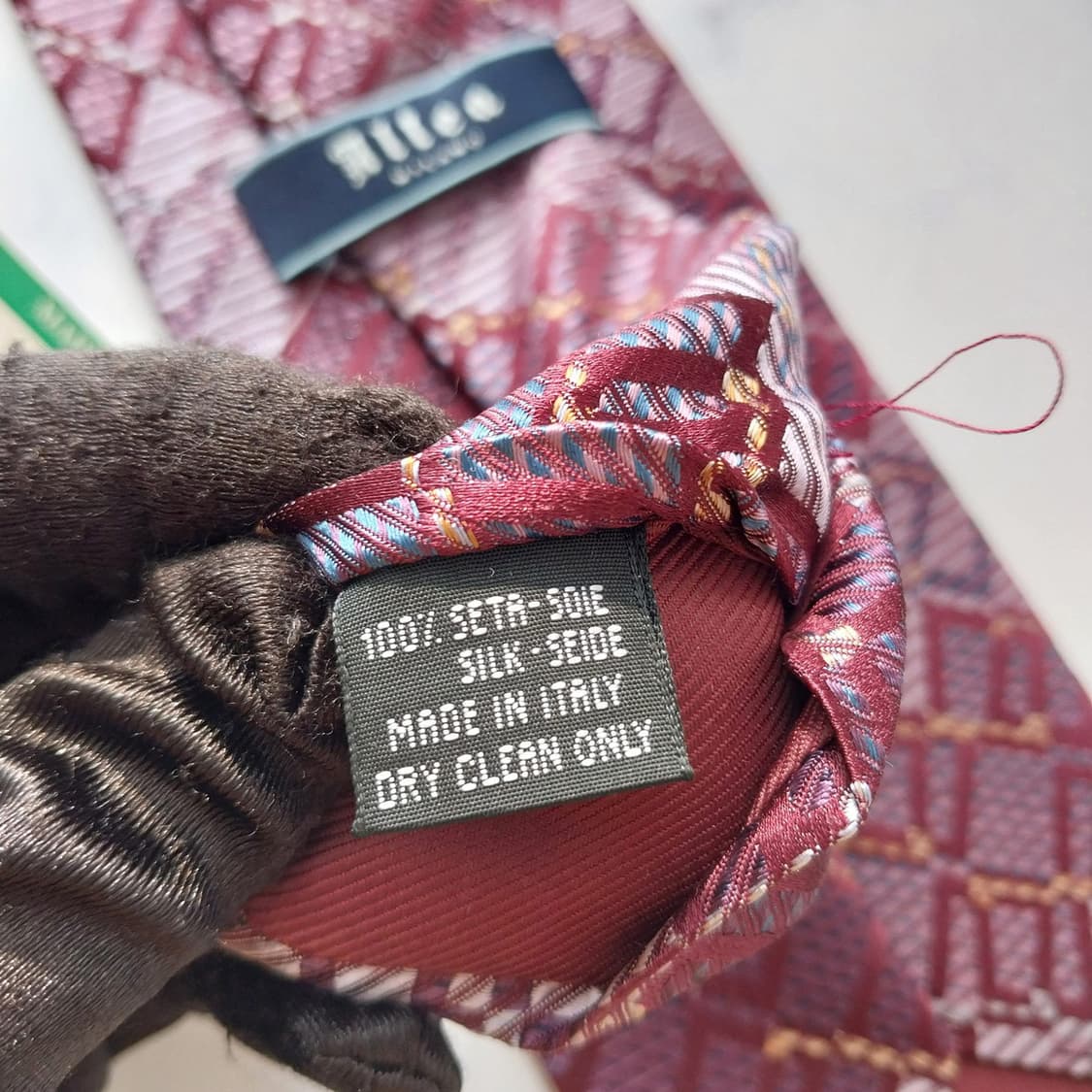 알테아 실크 버건디 기하 패턴 넥타이 9.2cm 새제품 K1840
 상품이미지10