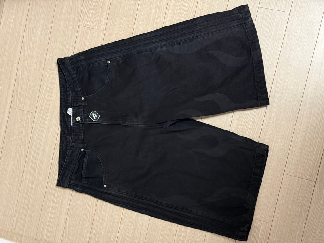 아디다스 플레임 데님 쇼츠 미디움 블랙 버뮤다팬츠 상품이미지1