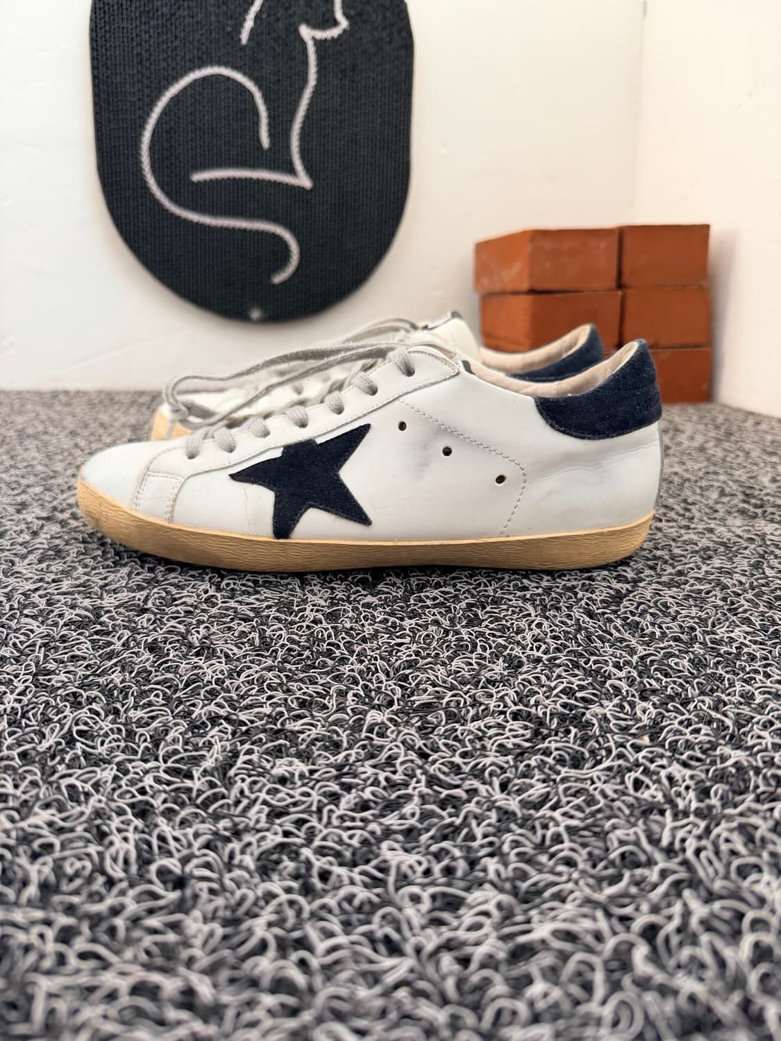 골든구스 슈퍼스타 화이트 네이비 스니커즈 270 상품이미지1