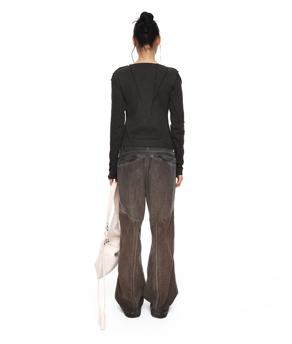 EP.8 WOMEN 01 SLEEVE COLOR : CHARCOAL 상품이미지3