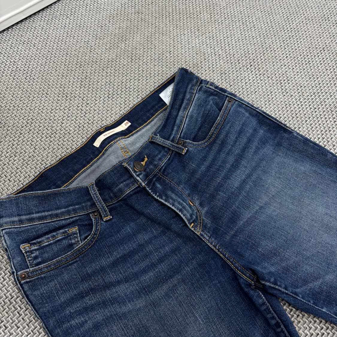 Levi's 711 스키니 데님팬츠 w28 L30 상품이미지3