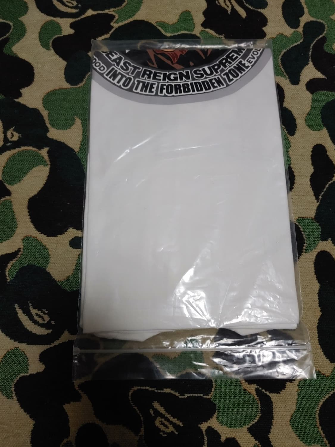 [S] 베이프 24SS 비지워크 사루 반팔티 화이트 상품이미지3