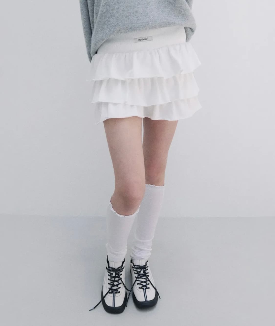 로라로라 누베이직 프릴 미니 스커트  상품이미지1