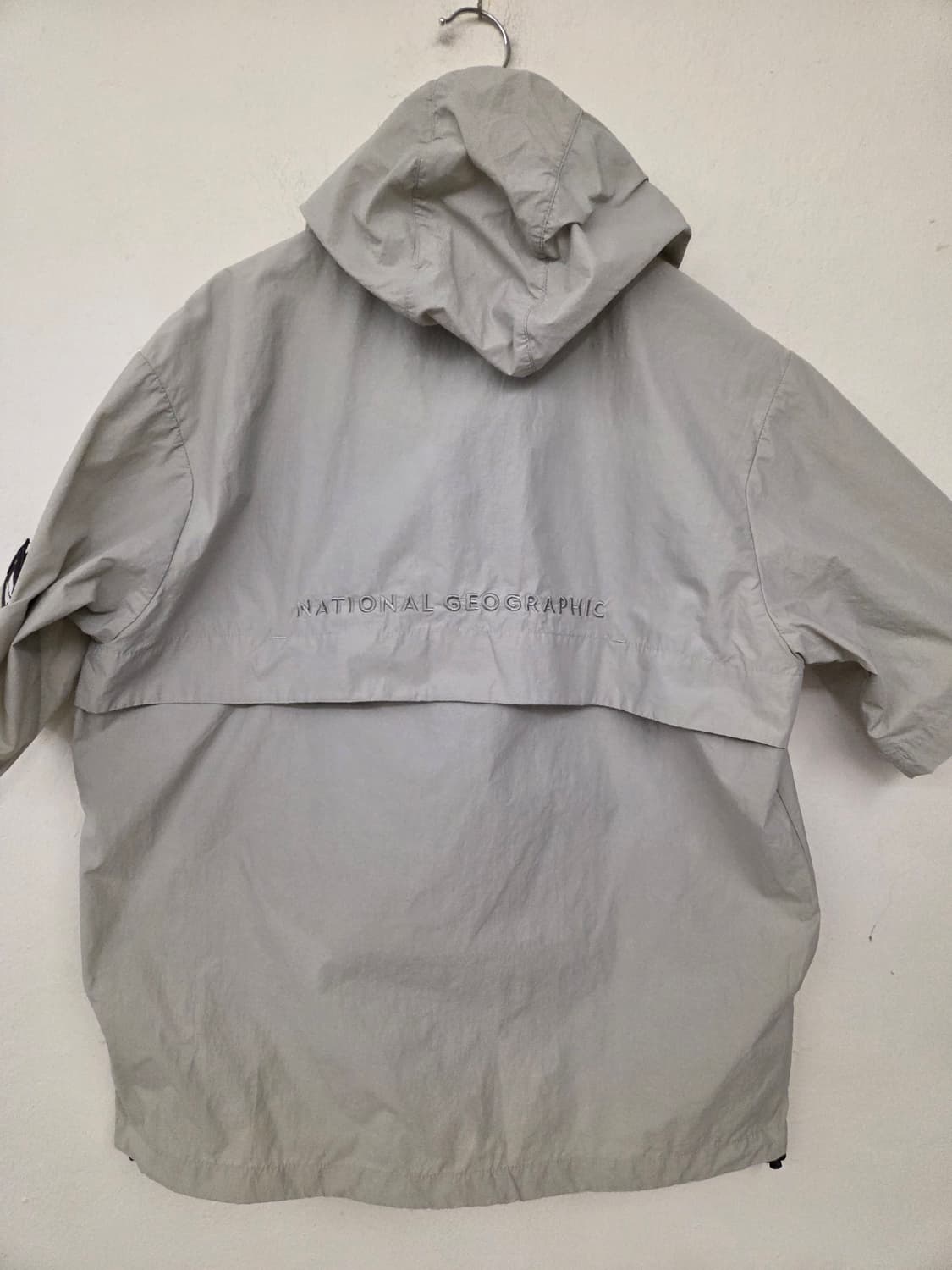 내셔널지오그래픽 바람막이 M 상품이미지4