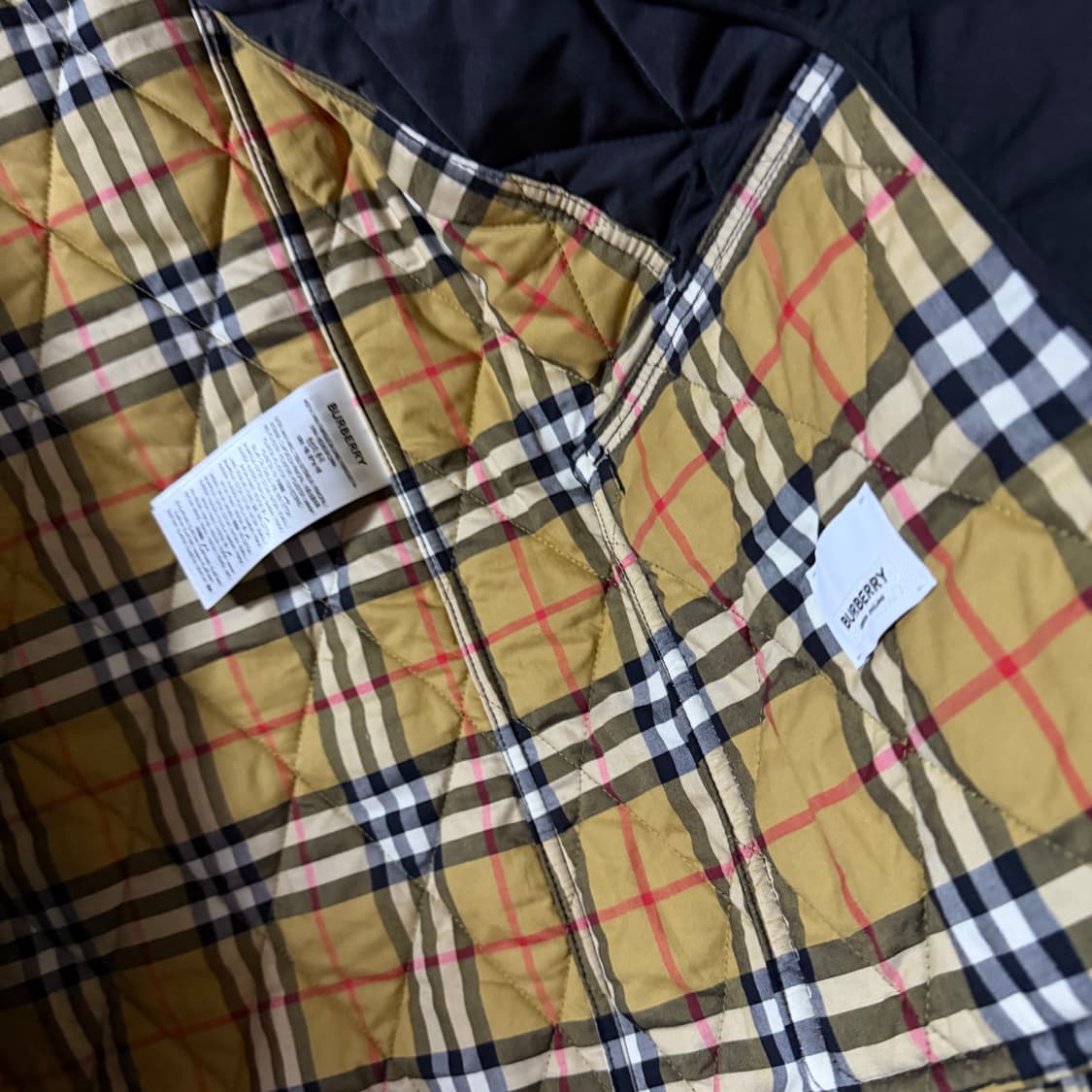 버버리 데레햄 퀼팅 자켓 8057169 M (66-77) 상품이미지6