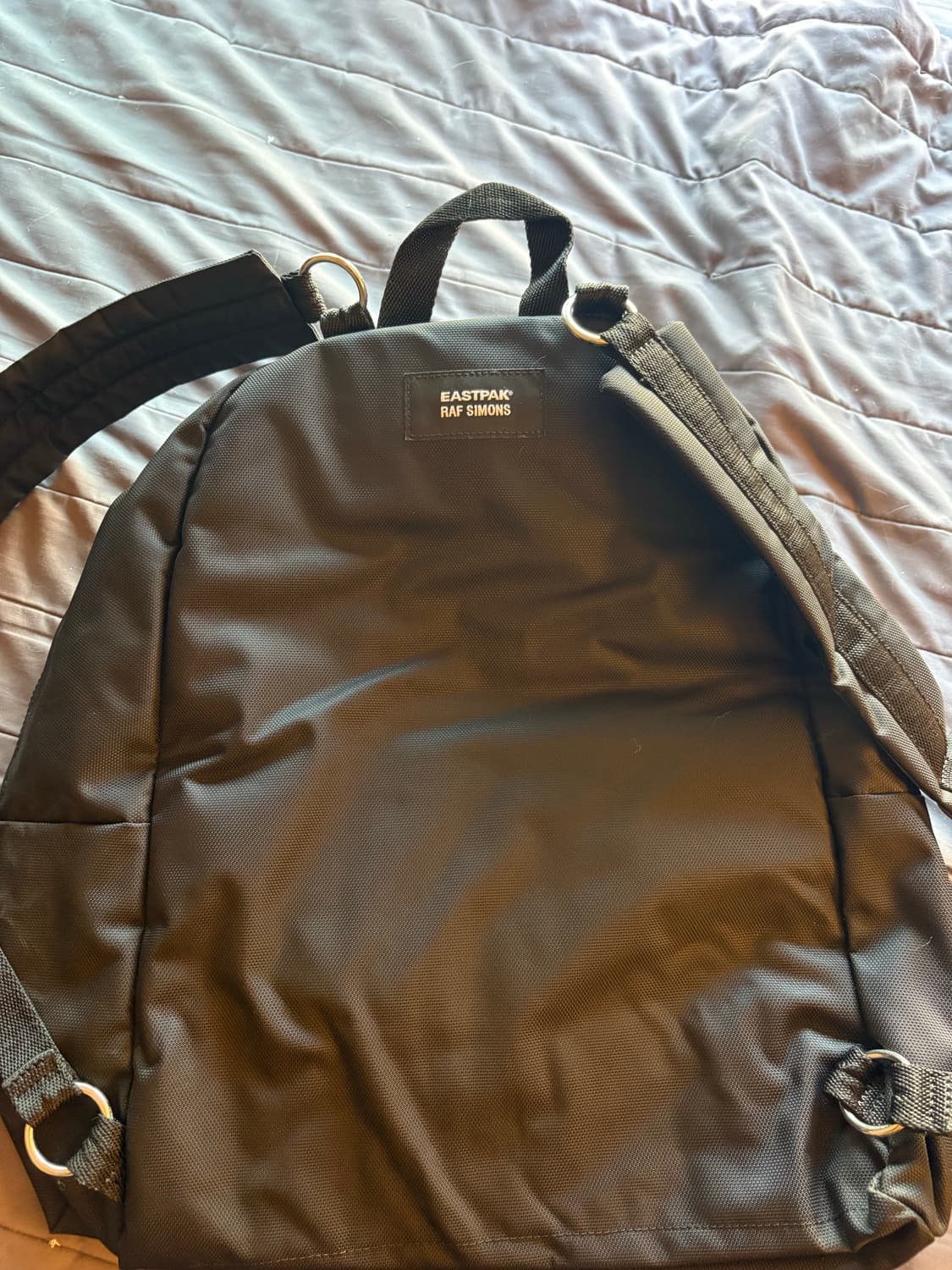 라프시몬스 이스트팩 백팩 판매합니다 상품이미지2