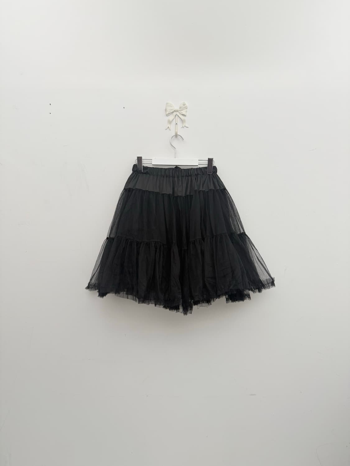 블랙 메쉬 볼륨 미디 스커트 상품이미지4