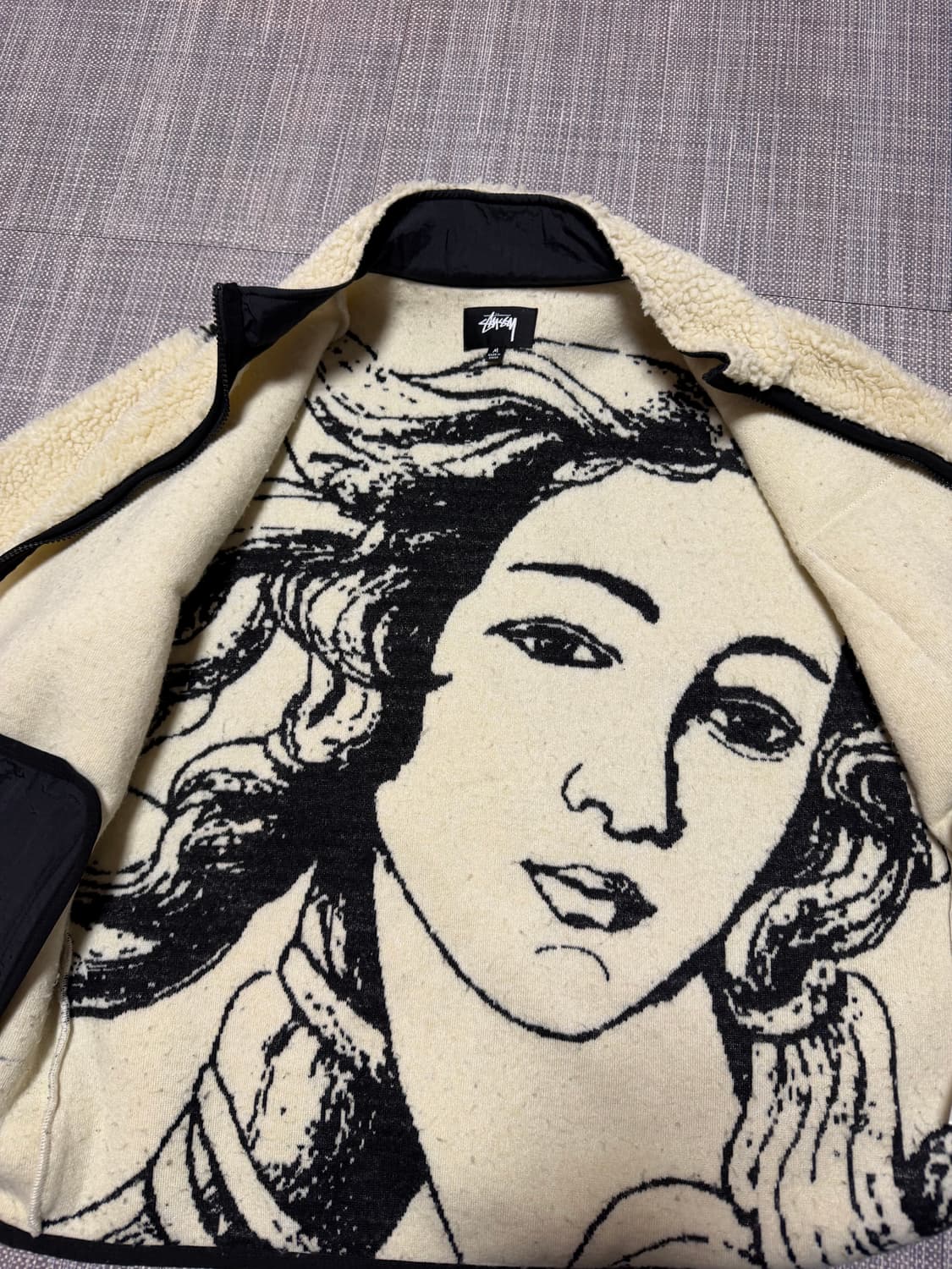 스투시 비너스 자카드 쉐르파 자켓 상품이미지2