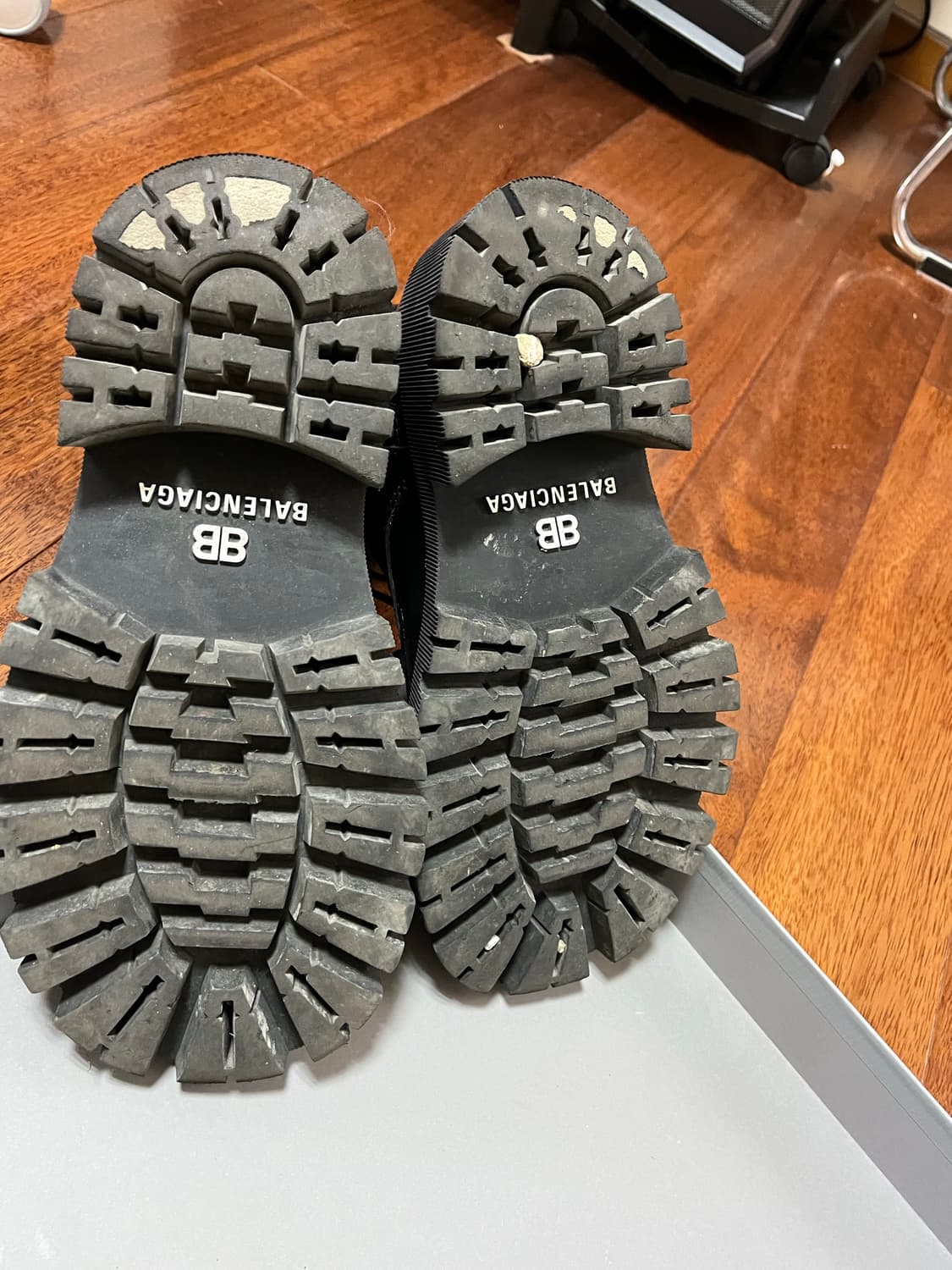 발렌시아가 트랙터 부츠 상품이미지5