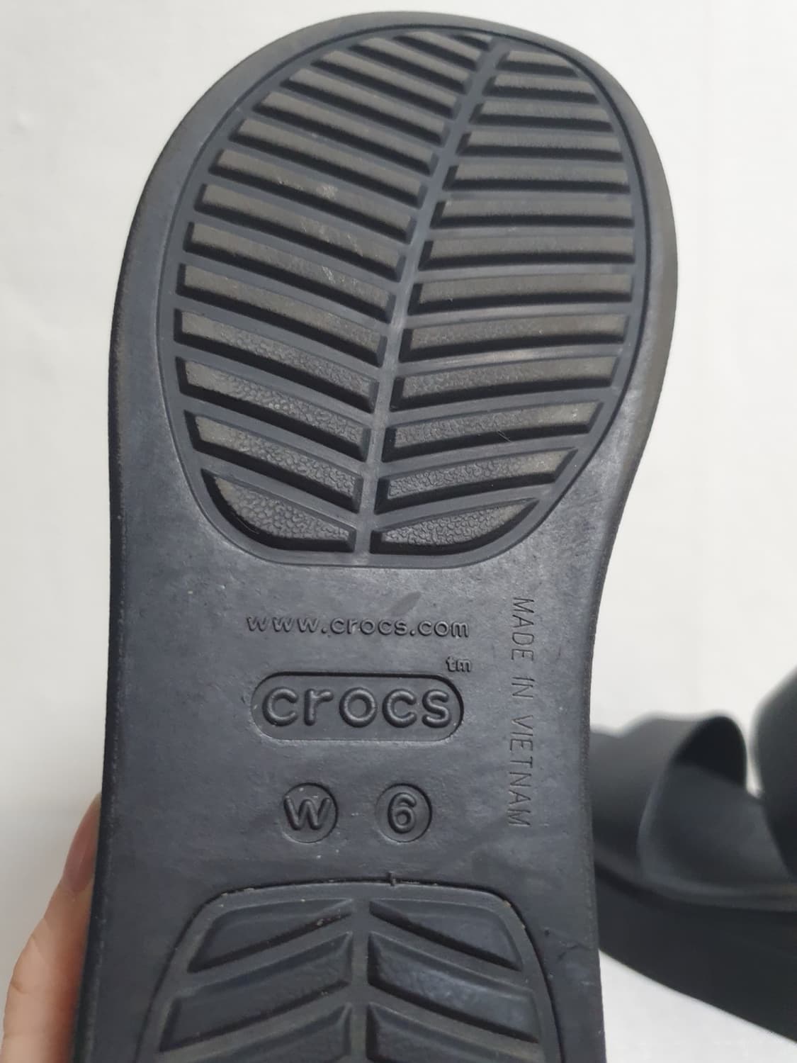 크록스 브루클린 미드 웨지 샌들 블랙 230mm 상품이미지9