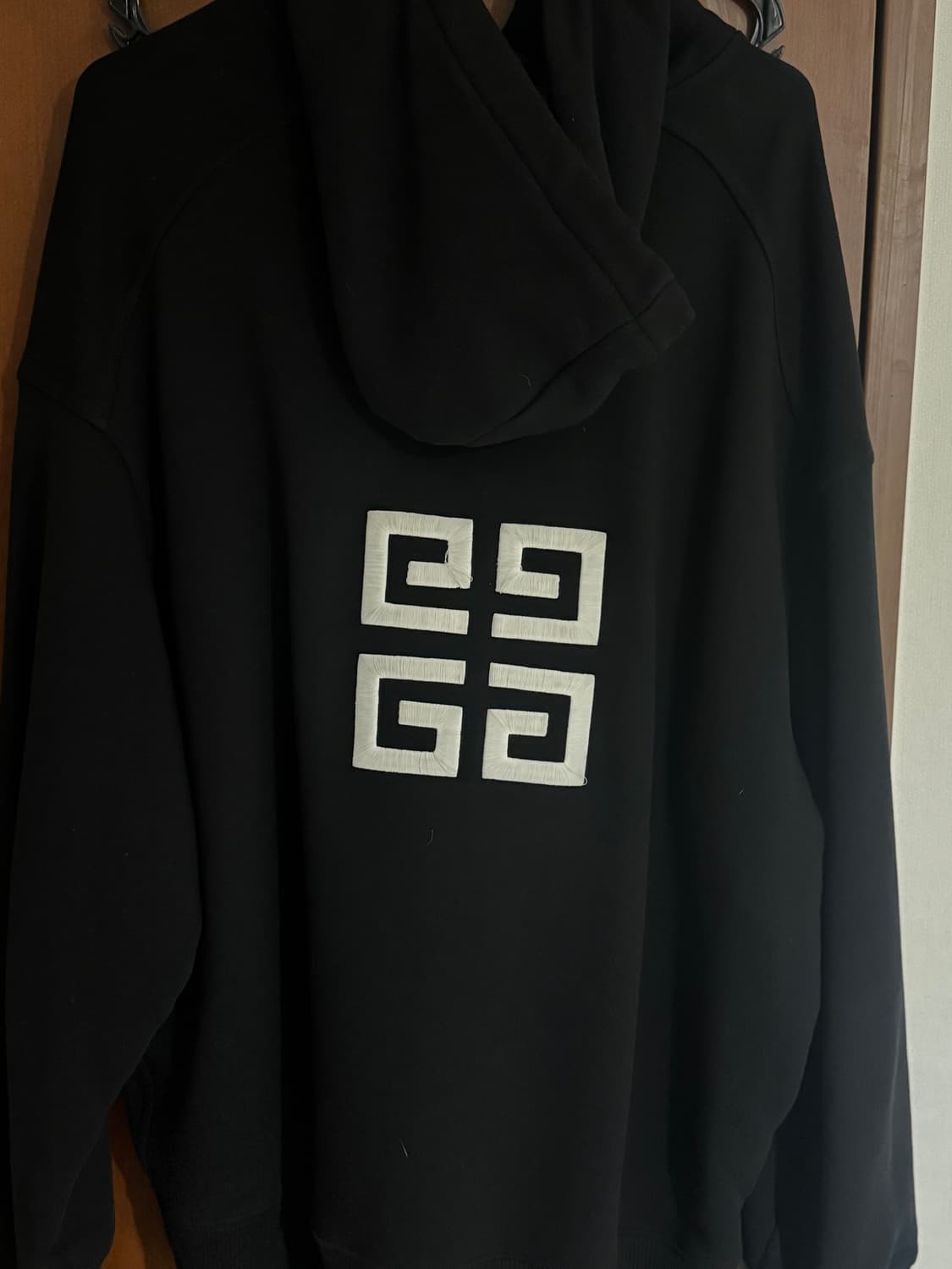 지방시 블랙 4G 로고 오버사이즈 후드티 L 상품이미지2