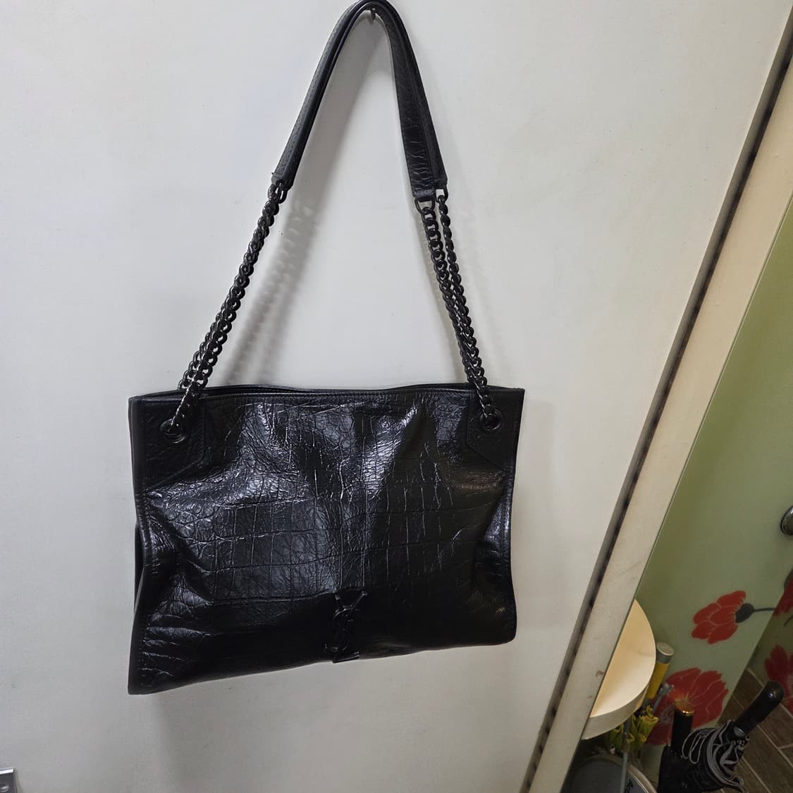 생로랑 니키 숄더백 상품이미지7