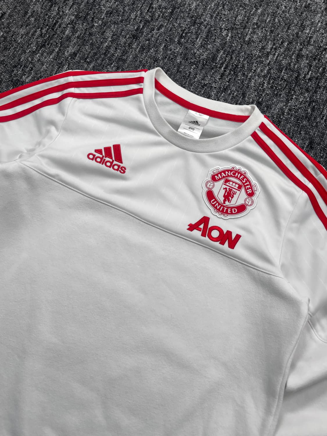 아디다스 15-16 맨체스터 유나이티드 화이트 맨투맨 상품이미지5