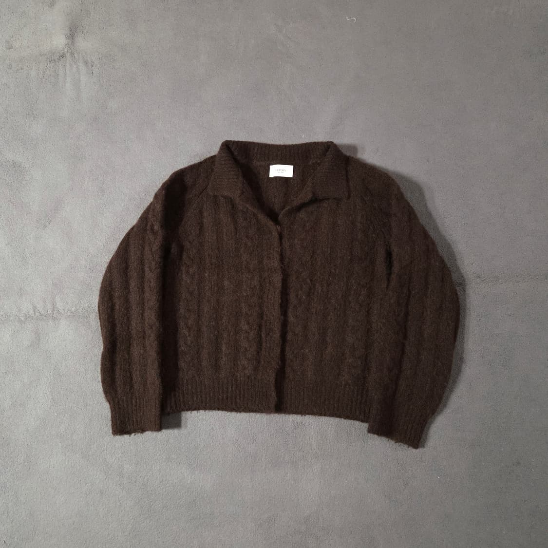 엘보른 딥브라운 알파카 가디건 상품이미지1