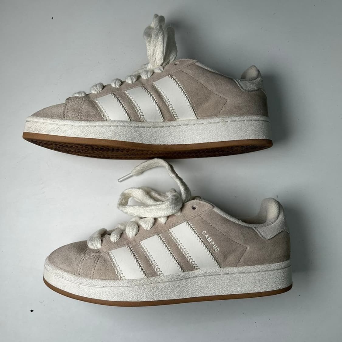 아디다스 캠퍼스 00s 스니커즈 250 상품이미지2