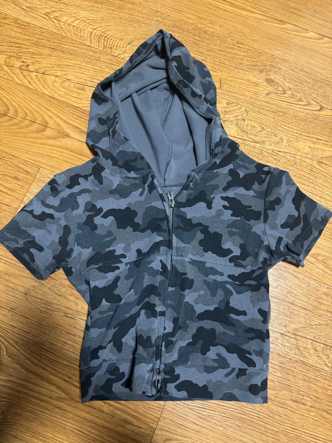 에이블리 카모 후드집업 반팔티 상품이미지1