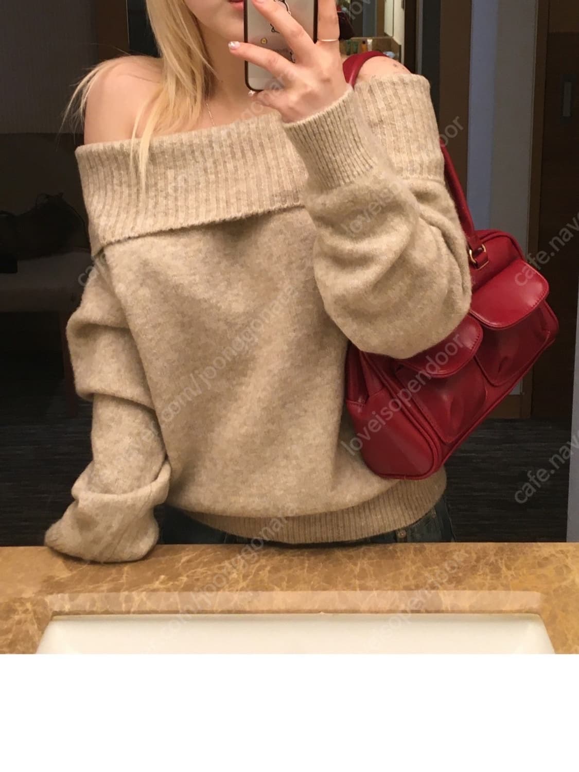 아워캐비넷 miu off knit 오프숄더 니트 상품이미지2