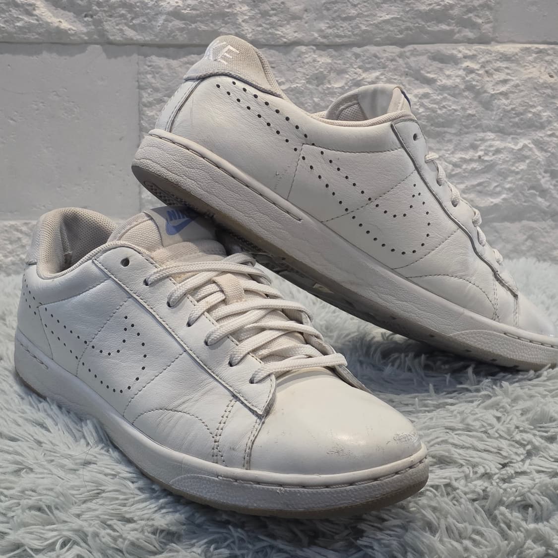 1w-12:나이키 레더 로우 스니커즈 화이트 265cm 상품이미지4