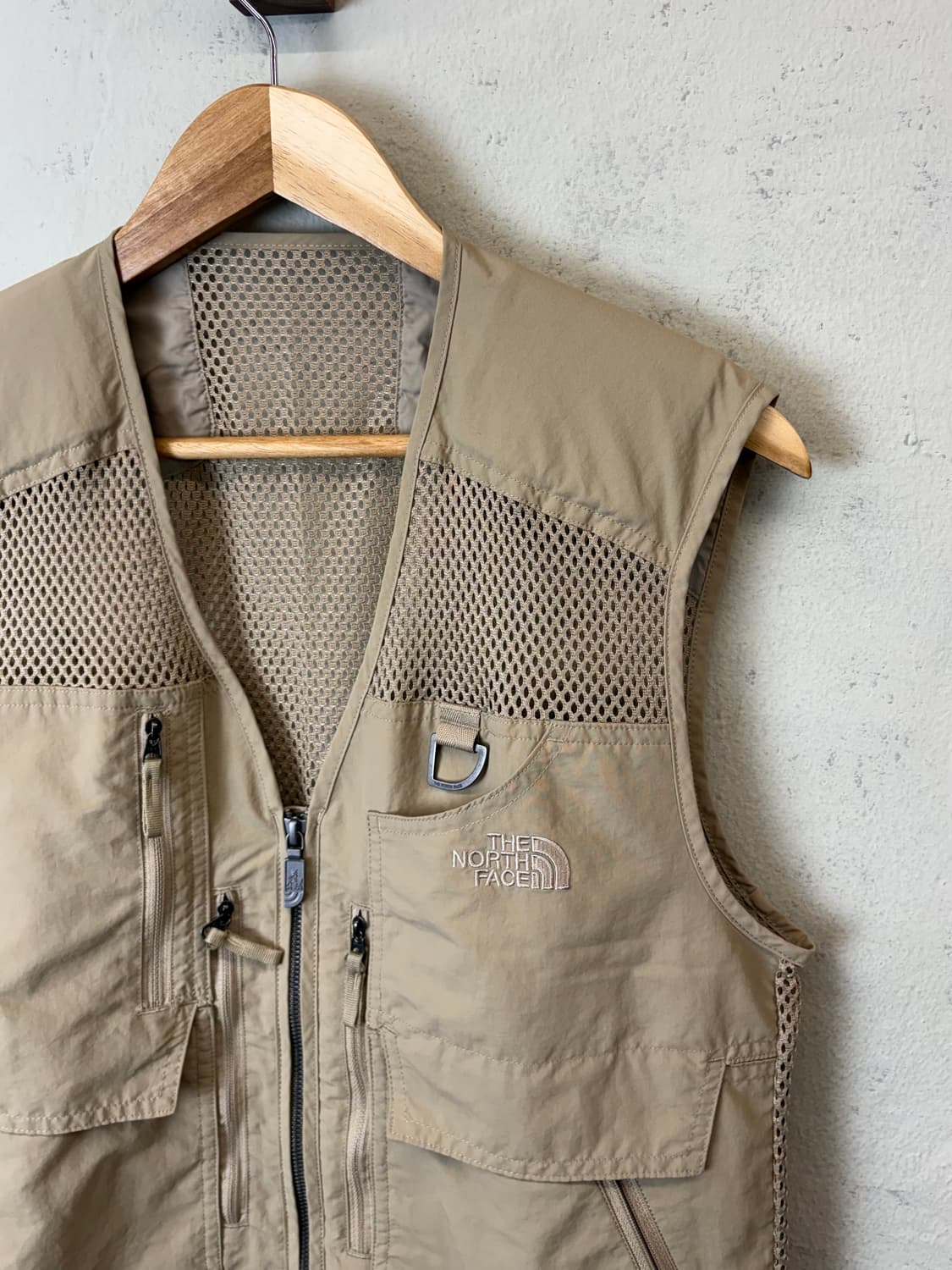 노스페이스 아웃도어 멀티포켓 바람막이 베스트 상품이미지3