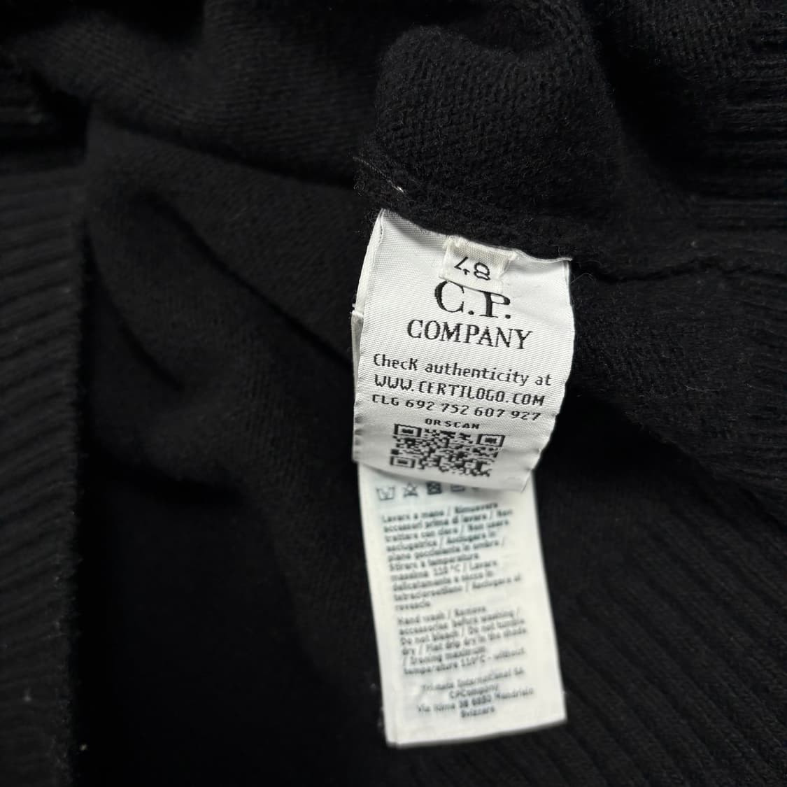 Cp컴퍼니 블랙컬러 니트 상품이미지4