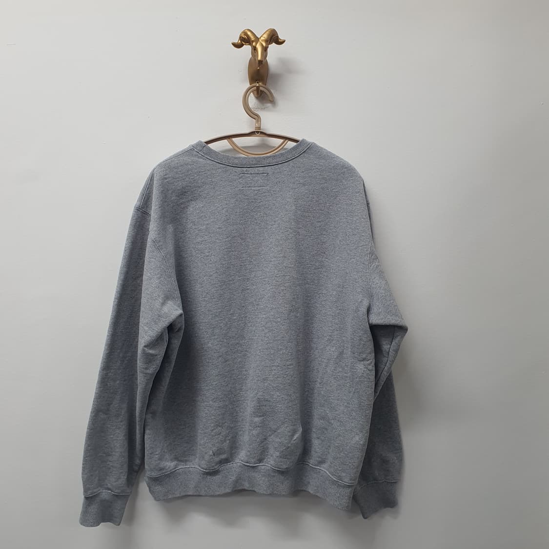 디스이즈네버댓 스웻셔츠 상품이미지2