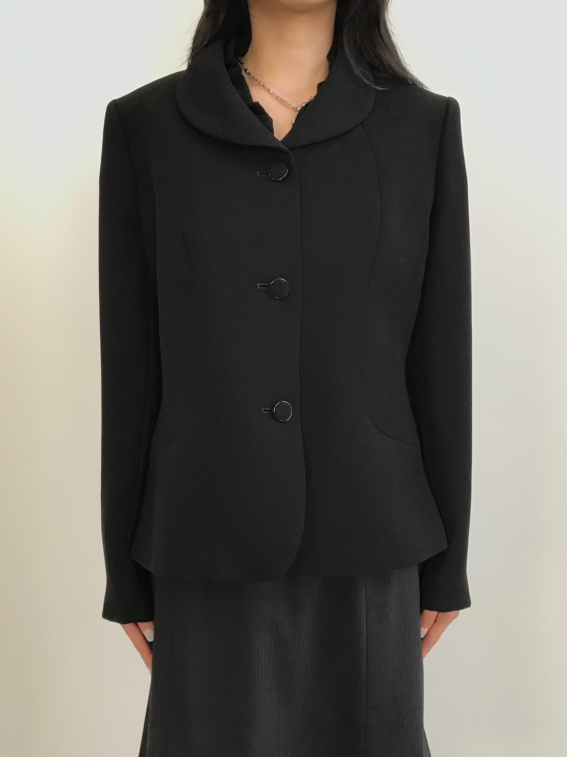 SONIA BALENCIA Ruffled Collar Jacket 상품이미지3