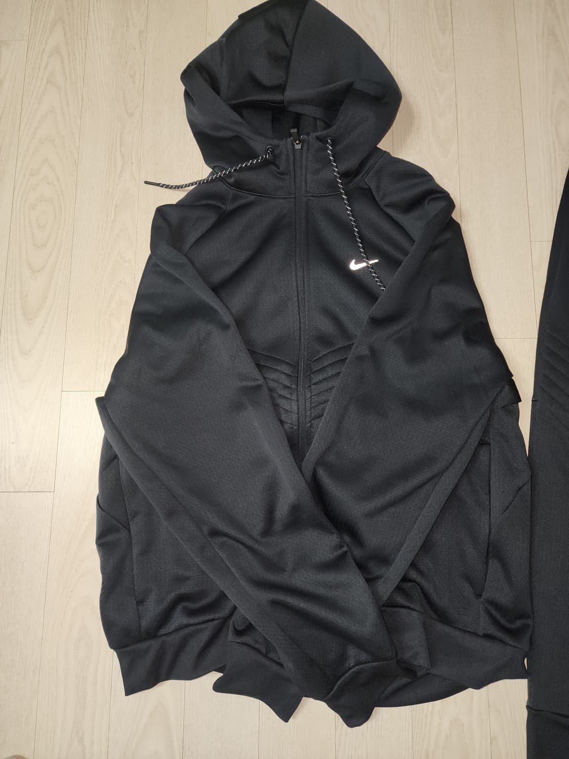 나이키 써마핏 상하세트 상품이미지1