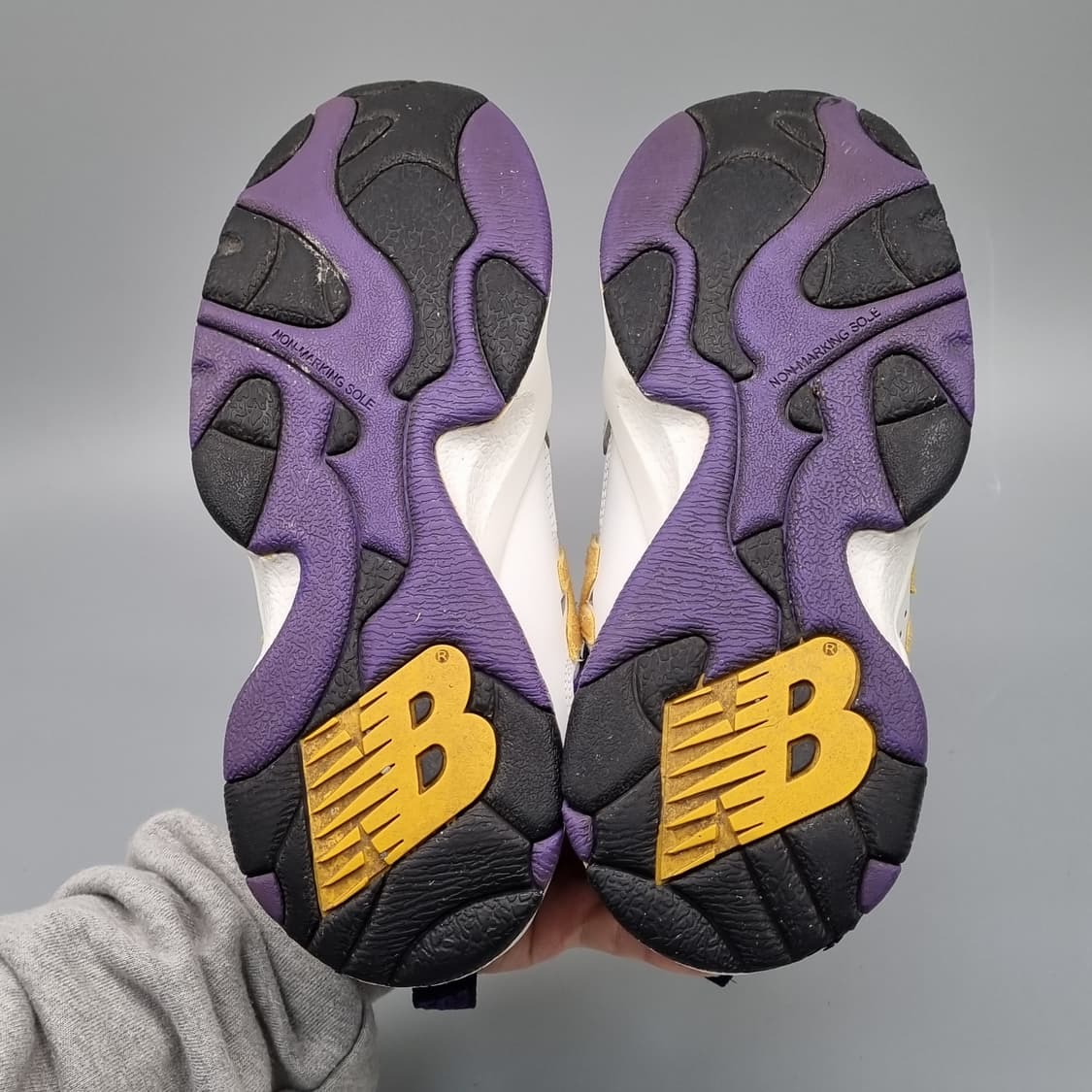 뉴발란스 650 남성운동화260  상품이미지3