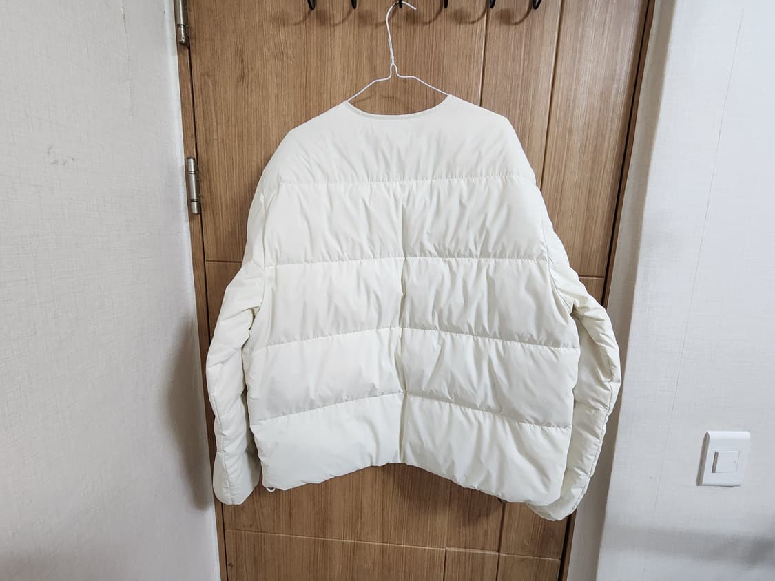(L)LEE 카라리스 다운 패딩 점퍼 아이보리 상품이미지3