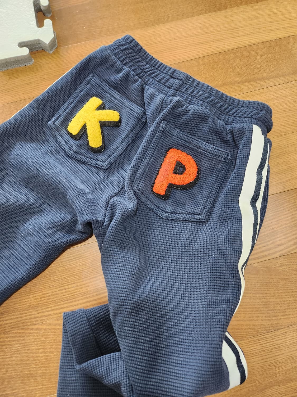 (키즈옷입니다) 겐조바지  126사이즈 상품이미지1