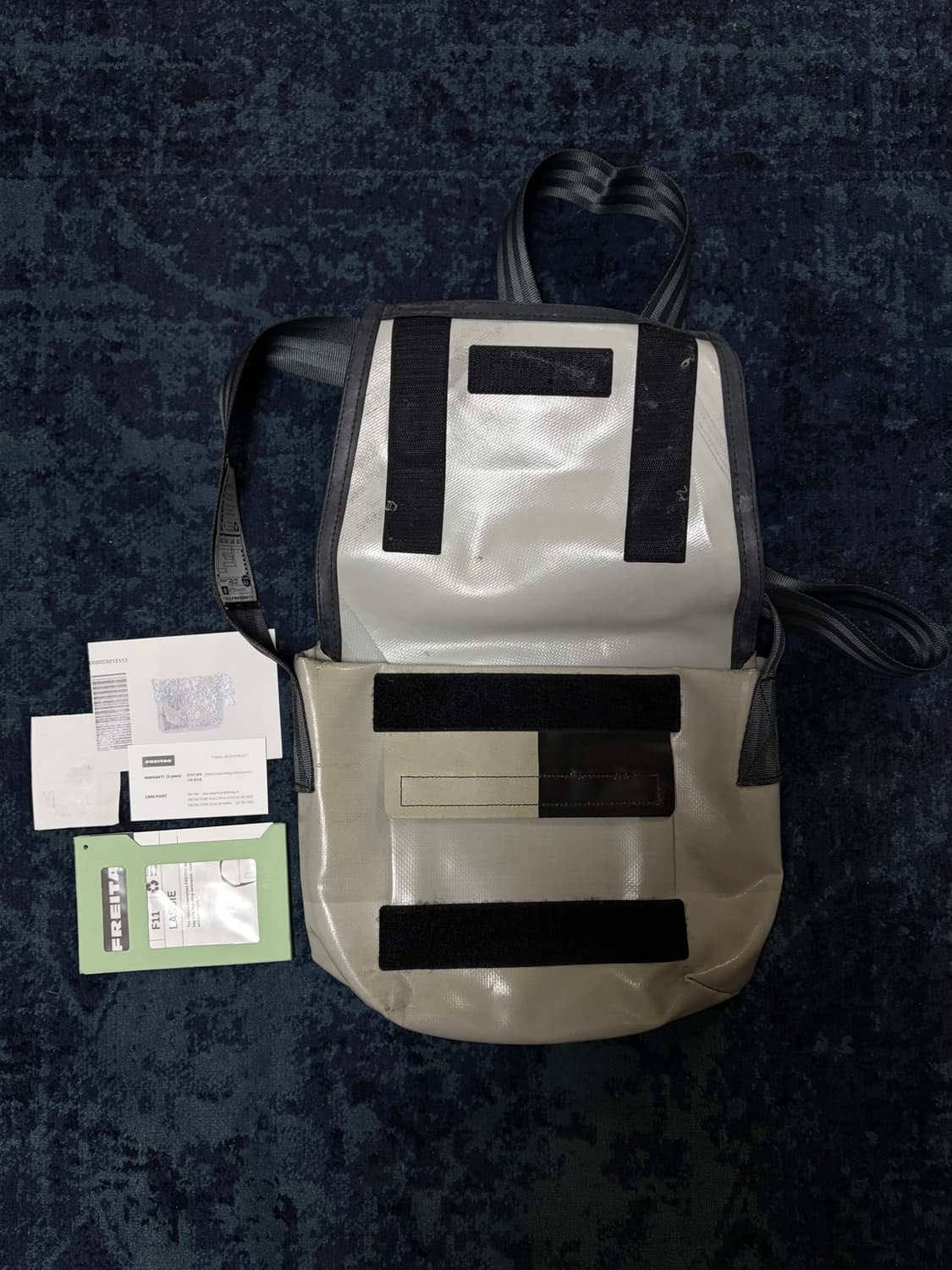 프라이탁 라씨 그레이 블랙 상품이미지3