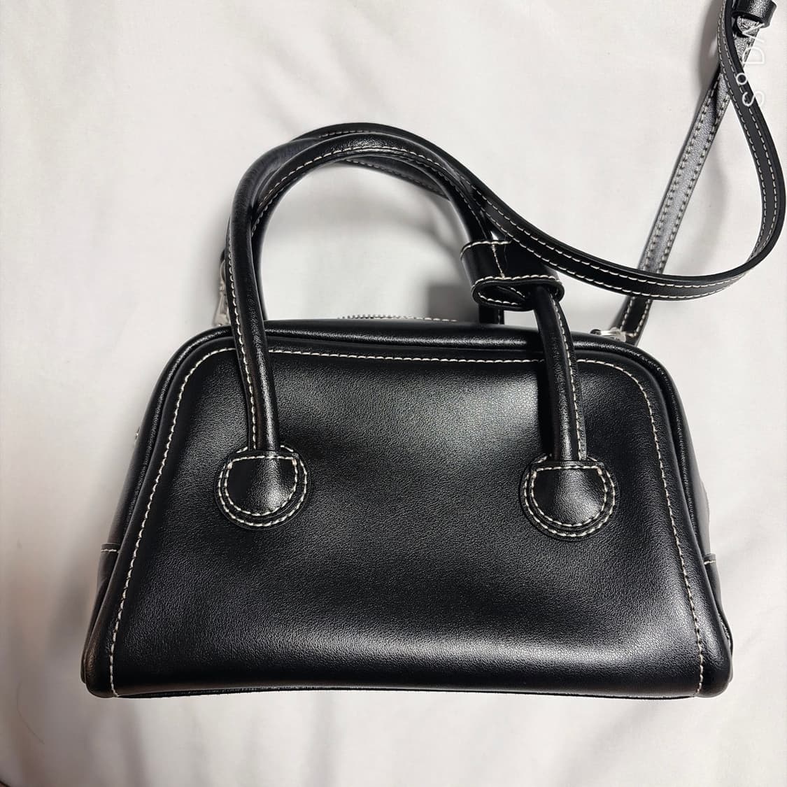 MARGE SHERWOOD 마지셔우드 소프트 미니 토트백 블랙 상품이미지4