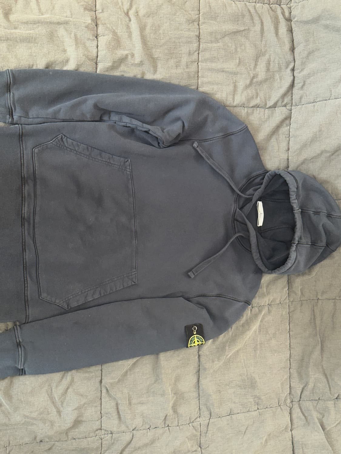 스톤아일랜드 25fw 네이비 색 후드티 상품이미지1