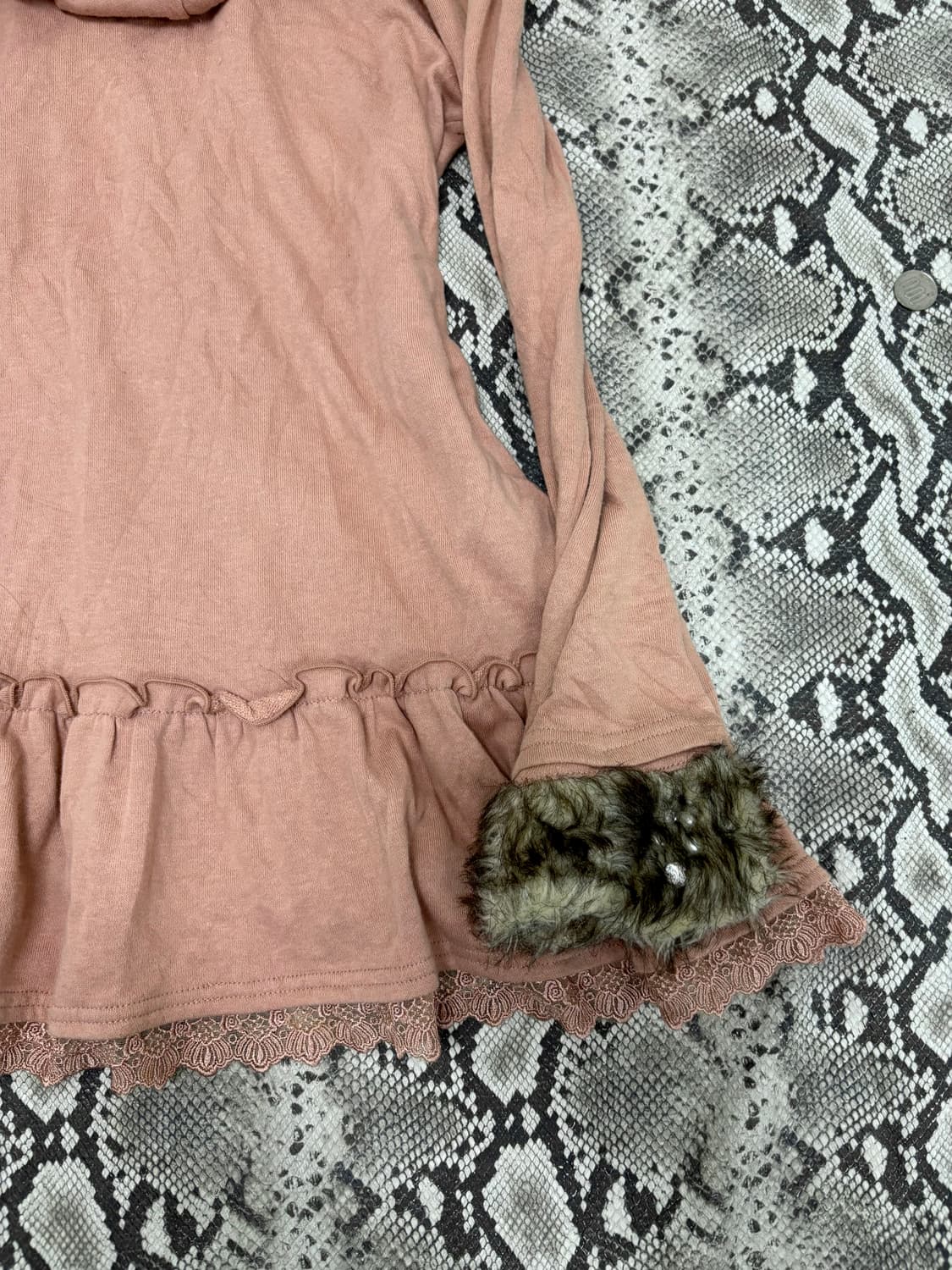 “AXES FEMME” Rare Design Lace Detail Fur 상품이미지9