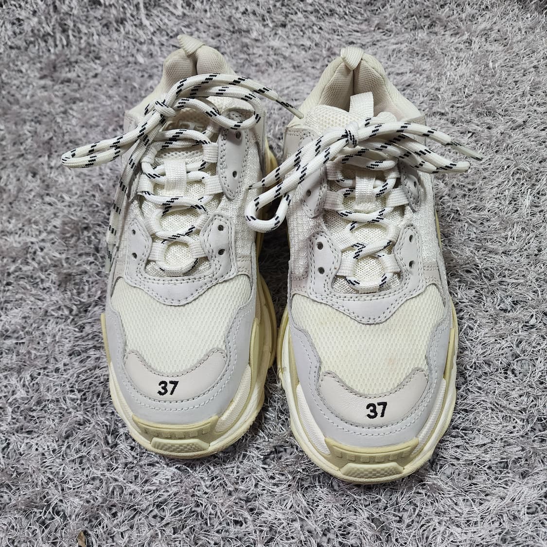 발렌시아가 트리플S 스니커즈 37 상품이미지3