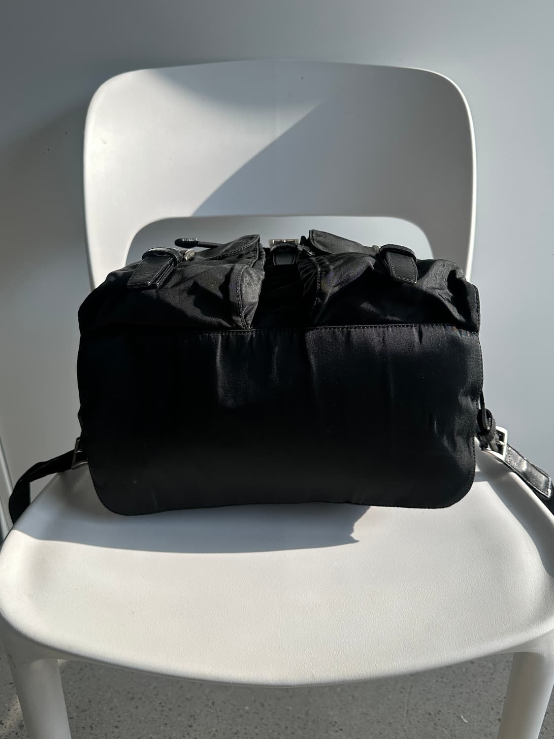 프라다 포코노 나일론 백팩 블랙 정품 상품이미지5