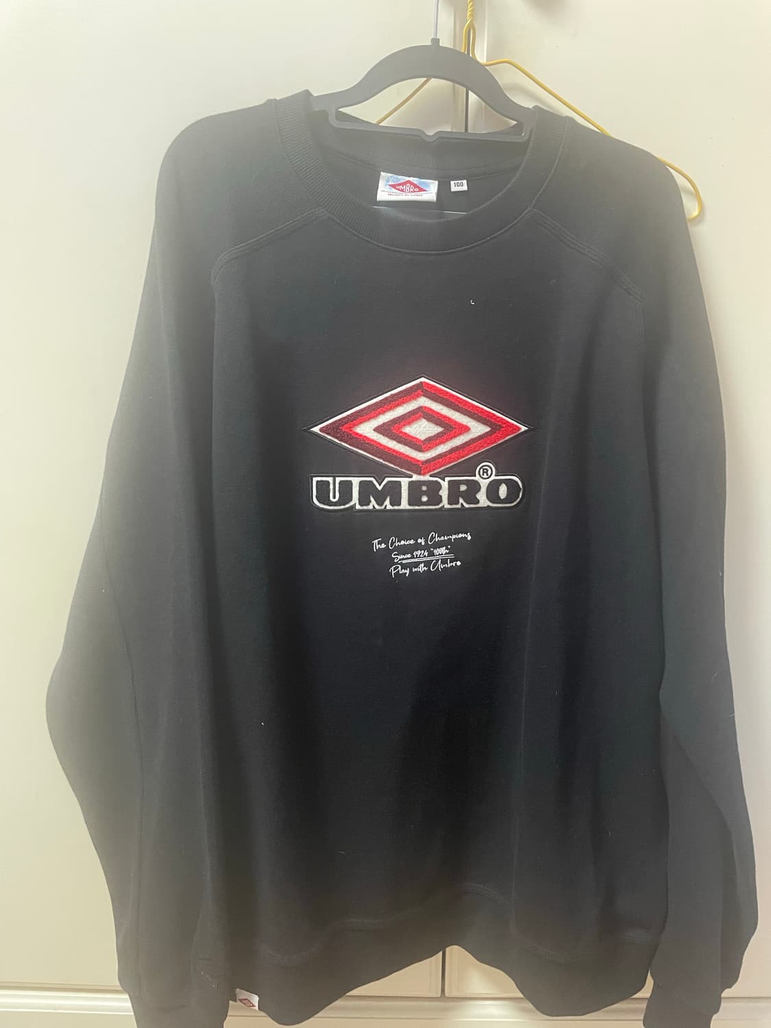 엄브로 맨투맨 상품이미지1