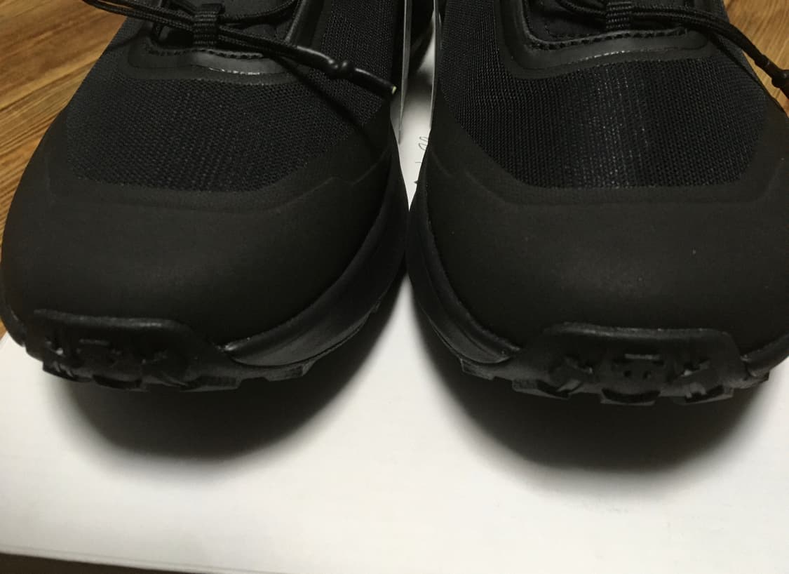 데상트 유스 시프트 트레일 블랙 판매합니다  상품이미지4