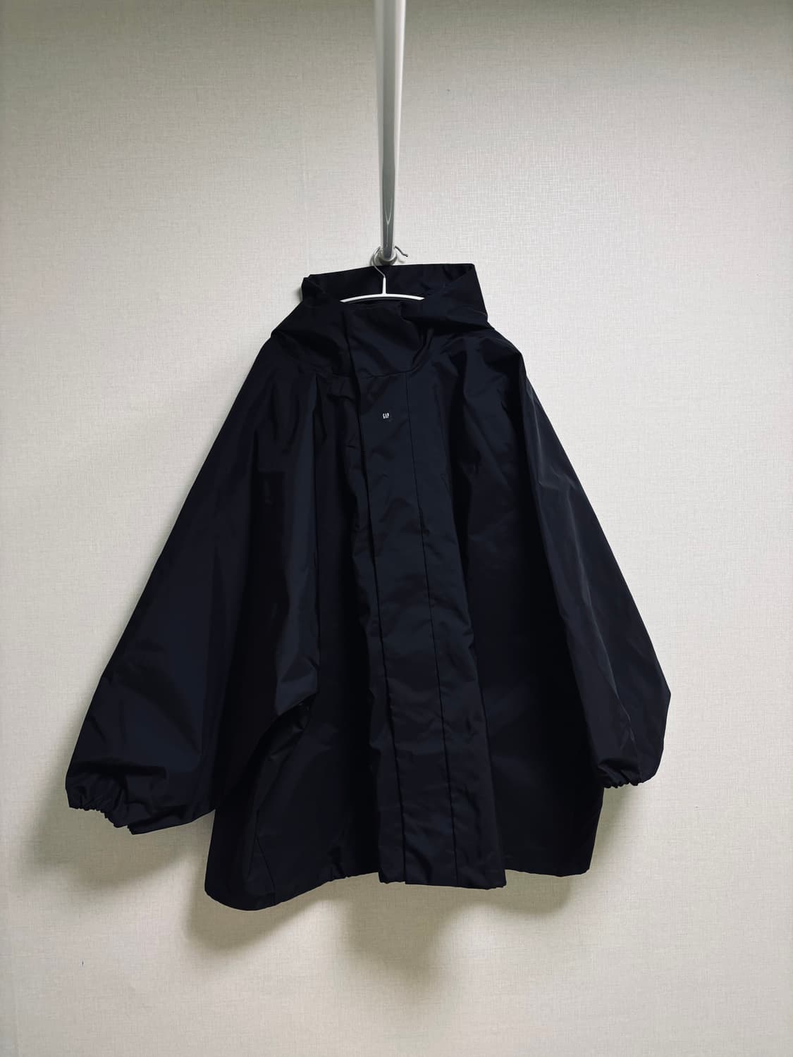 이지 갭 & 발렌시아가 콜라보 티컷 파카 (크림 정품) 상품이미지2