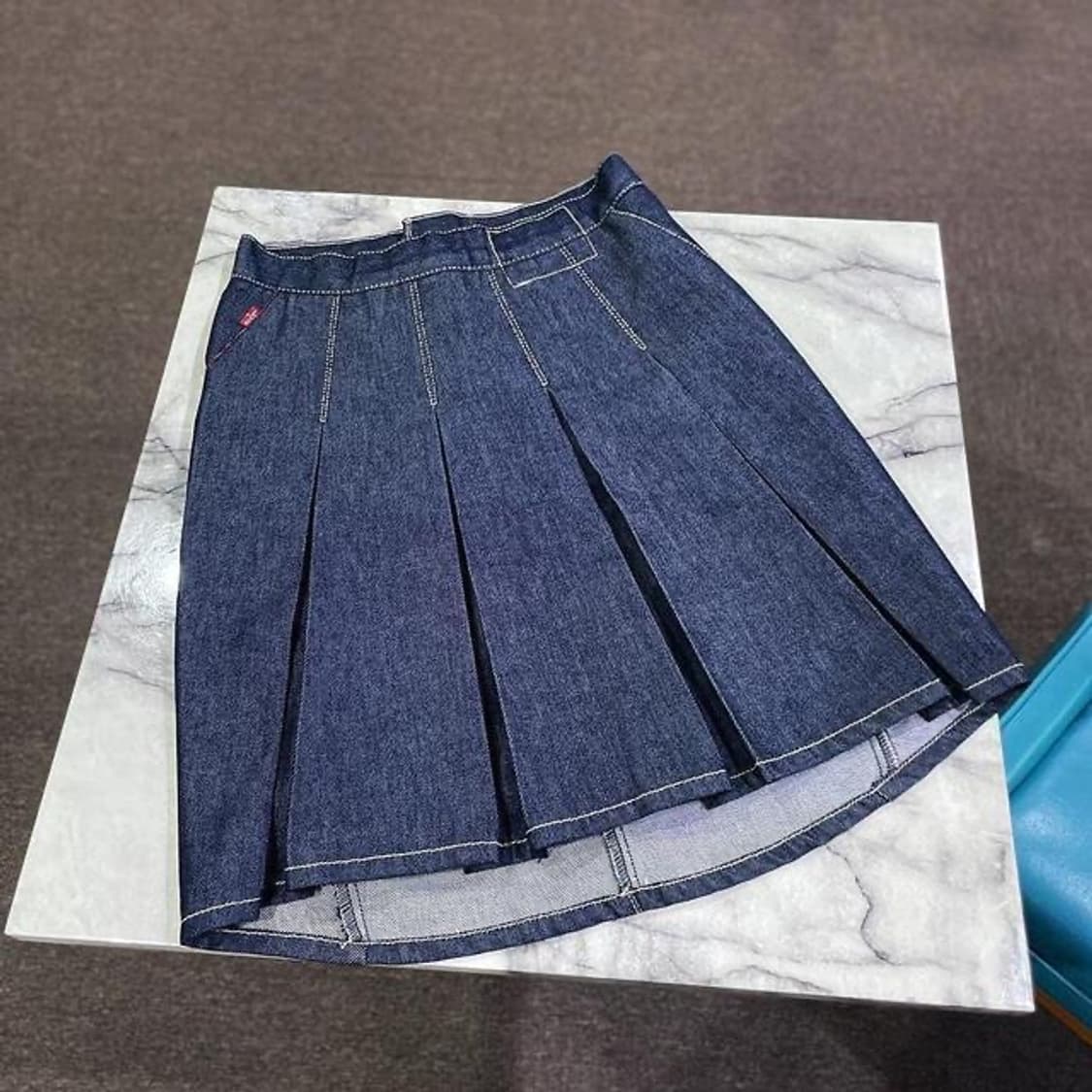 리바이스 엔지니어드 백플리츠 데님 스커트 (26)   상품이미지1