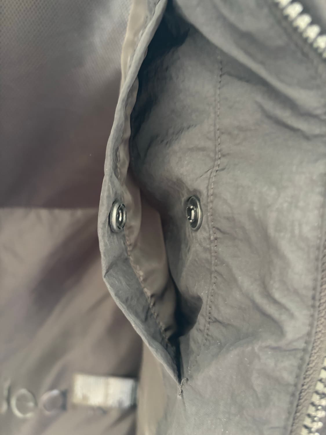 ck 캘빈클라인 패딩조끼 블랙 상품이미지9